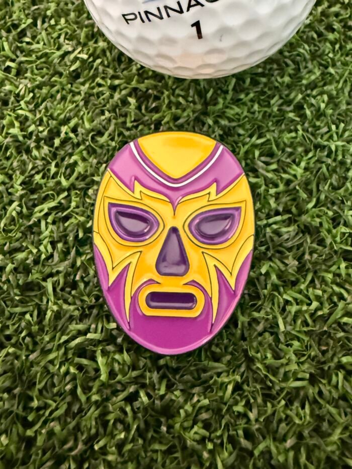 luchador golfball marker